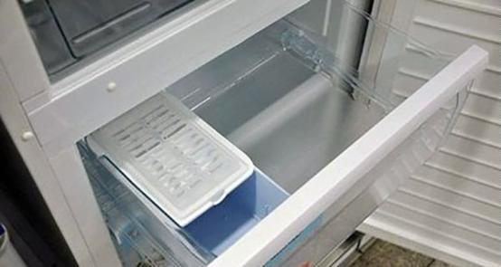 冰柜发出响声的原因及解决办法（了解冰柜响声的来源）