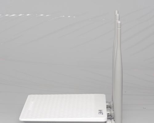 路由器电路板U8的含义是什么？它在路由器中起什么作用？