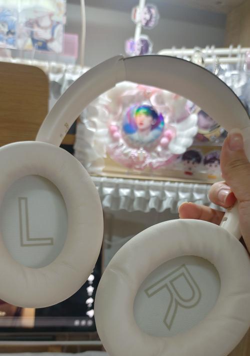 铂典蓝牙耳机如何正确取下？取下时有哪些注意事项？
