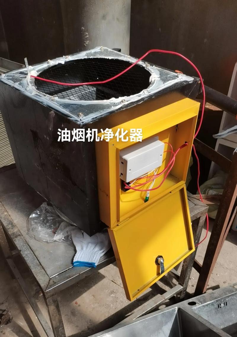 如何正确清洗油烟机上面的不锈钢（保持油烟机不锈钢亮丽如新的技巧与方法）