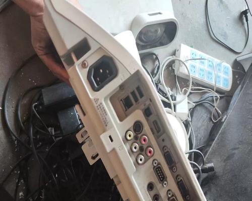 投影仪BGA故障解决指南（排查BGA故障的关键步骤及方法）