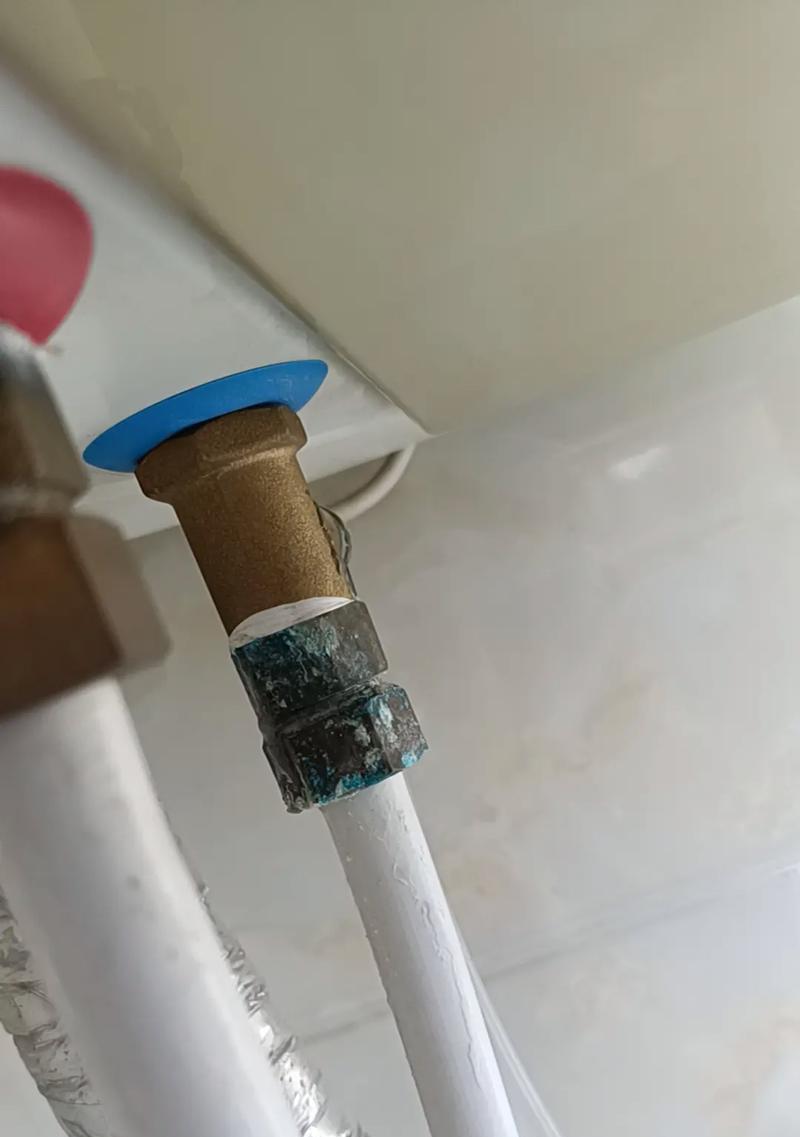 热水器清洗后不出热水，究竟是什么问题（解析热水器清洗后无热水的原因和解决方法）