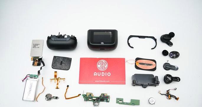 如何正确拆卸耳机吊顶墙板？