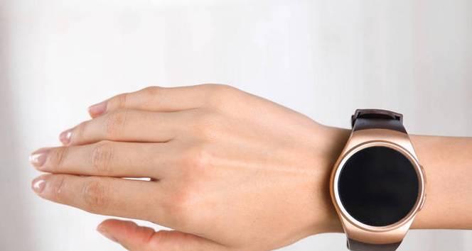 拍摄手表时如何实现背景模糊效果？